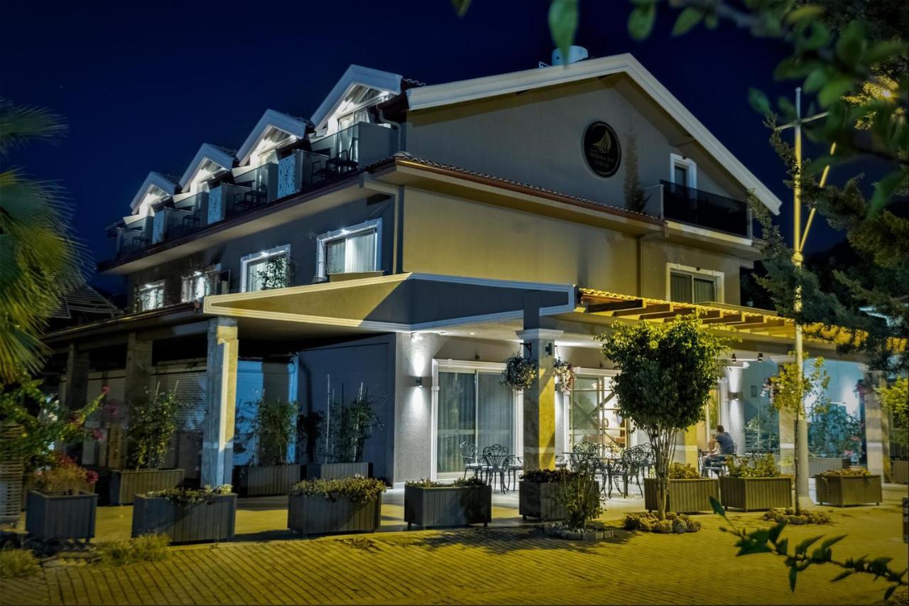 Hotel Marina Bay Goecek Ngoại thất bức ảnh